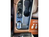 2022 Volvo XC90 B6 AWD 4WD Sedan for sale, Japanese used car export - photo 14 of 77 | GULJI TRADERS