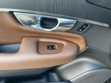 2022 Volvo XC90 B6 AWD 4WD Sedan for sale, Japanese used car export - photo 50 of 77 | GULJI TRADERS