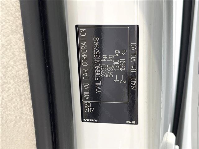 2022 Volvo XC90 B6 AWD - photo 1 2022 Volvo XC90 B6 AWD Sedan for sale, Japanese used car export | GULJI TRADERS