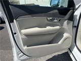 2022 Volvo XC90 B6 AWD Sedan for sale, Japanese used car export - photo 21 of 30 | GULJI TRADERS