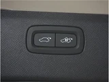 2022 Volvo XC90 B6 AWD Sedan for sale, Japanese used car export - photo 17 of 78 | GULJI TRADERS
