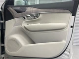 2022 Volvo XC90 B6 AWD Sedan for sale, Japanese used car export - photo 27 of 30 | GULJI TRADERS