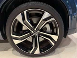 2023 Volvo XC90 T8 AWD Sedan for sale, Japanese used car export - photo 17 of 20 | GULJI TRADERS