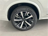 2026 Volvo XC90 B5 AWD Sedan for sale, Japanese used car export - photo 9 of 17 | GULJI TRADERS